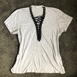 ✨SALE✨ LF lace up T shirt